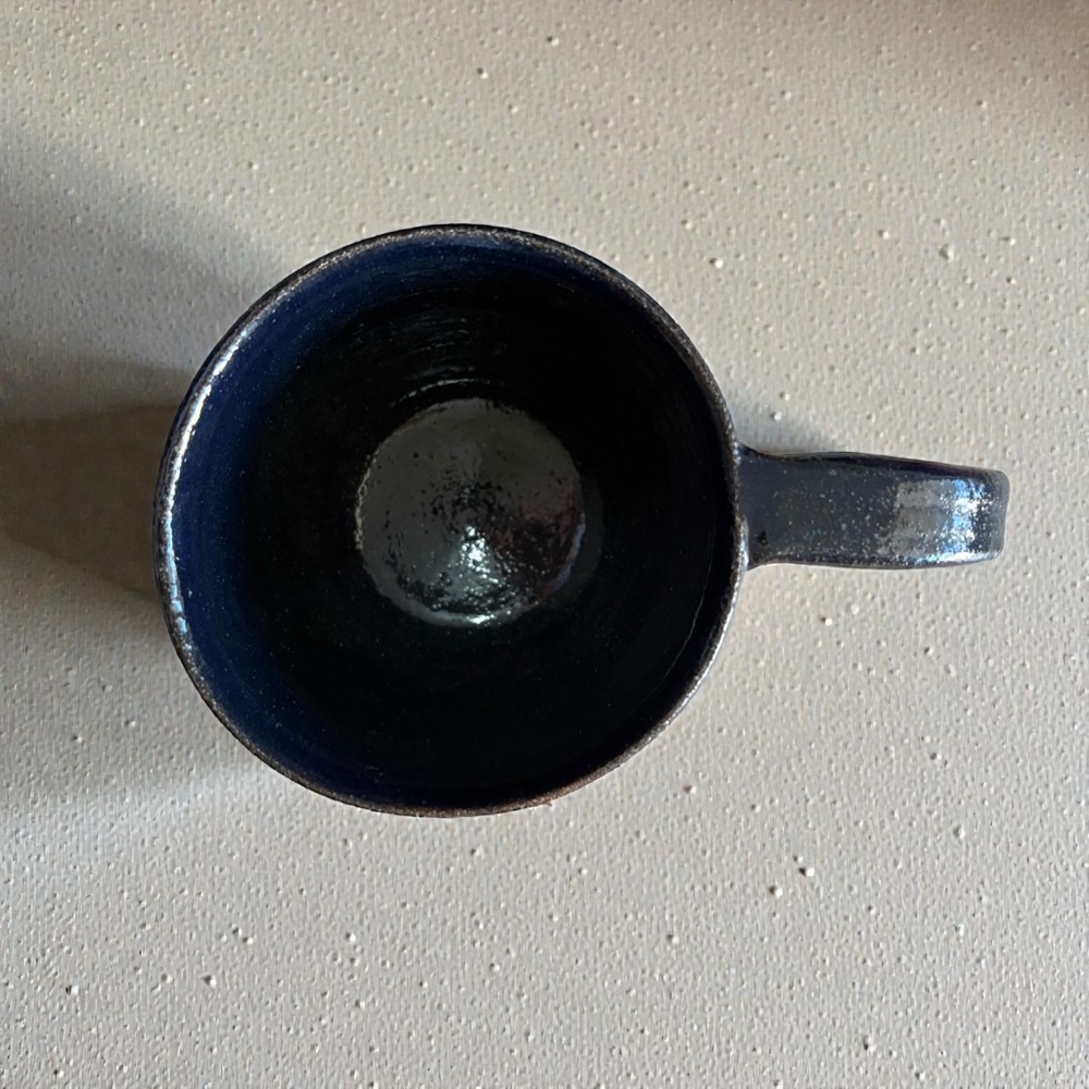 Vintage Cactus Mugs Studio Pottery Signed GEM 1975 Set Of 2 Black and Cream - Picture 6 of 15